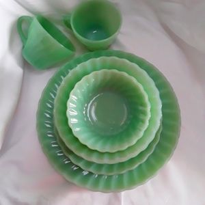 FIRE KING Jadeite Shell Swirl Pattern Dinner Set for 2, RARE VTG